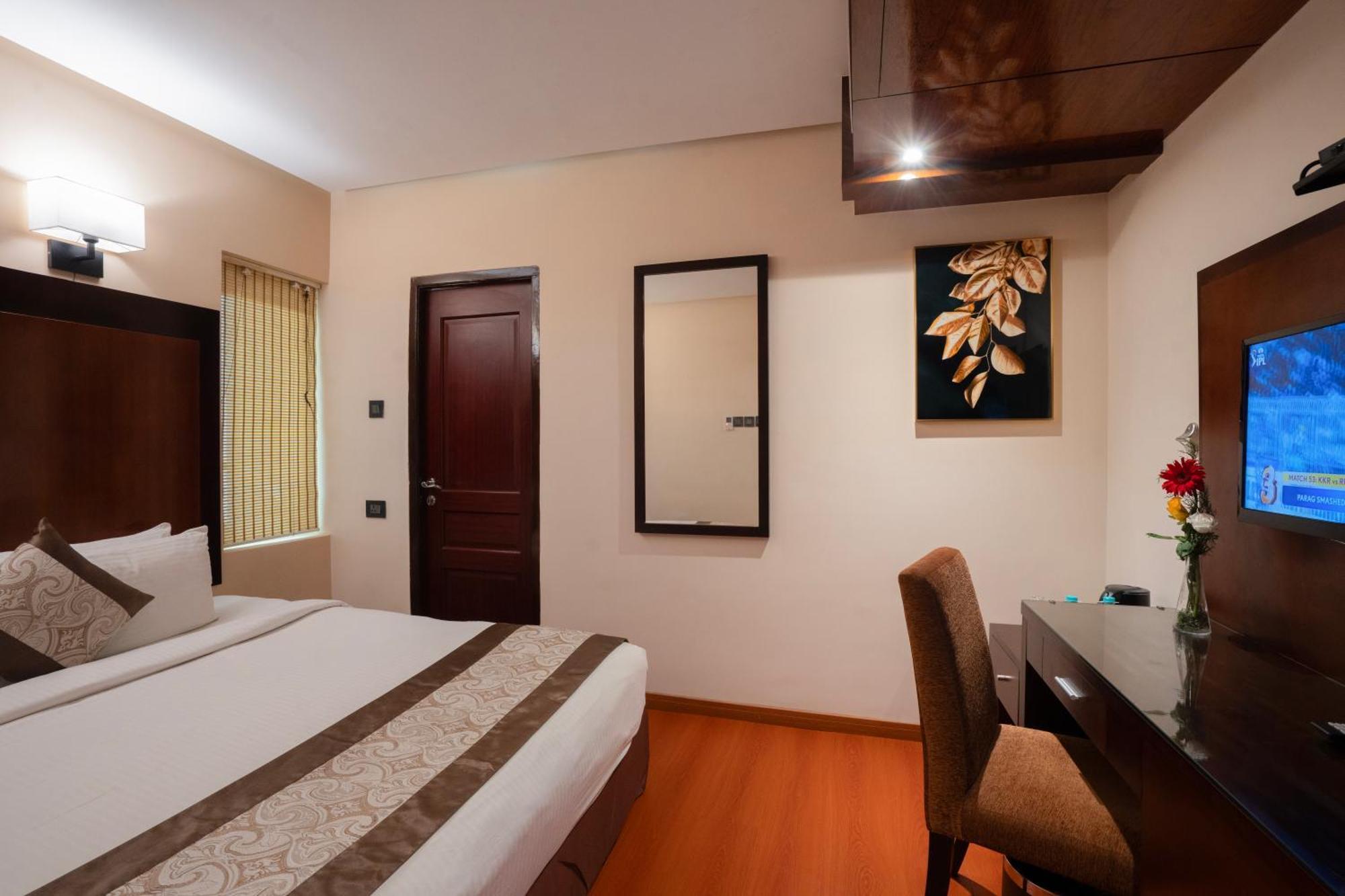 Park Avenue Hotel Nungambakkam Madras Buitenkant foto