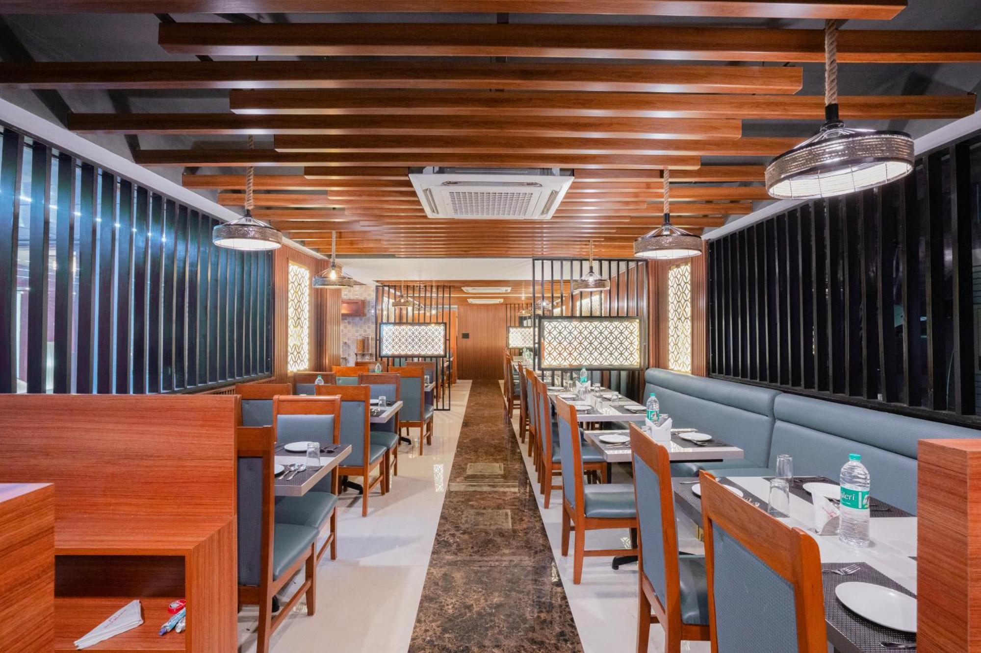 Park Avenue Hotel Nungambakkam Madras Buitenkant foto