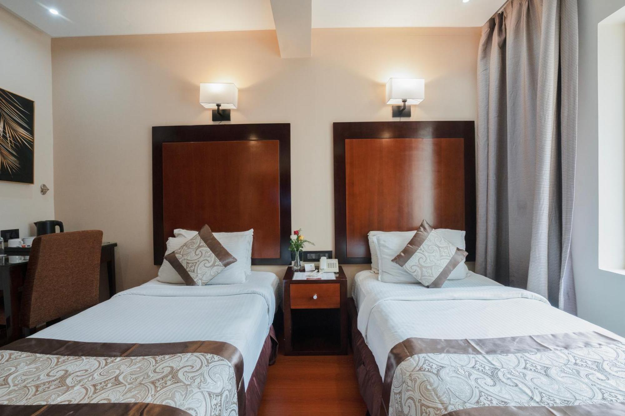 Park Avenue Hotel Nungambakkam Madras Buitenkant foto