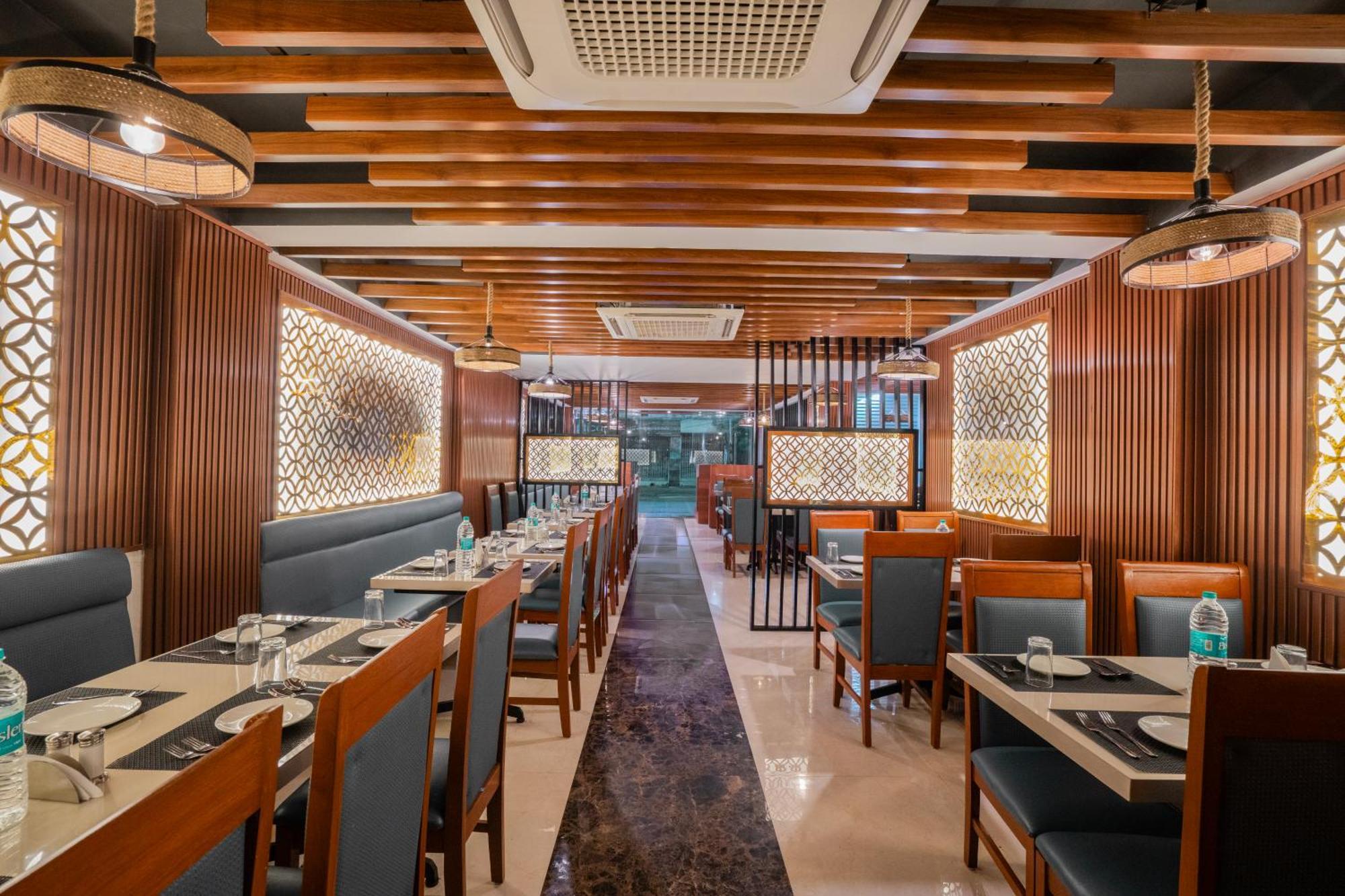 Park Avenue Hotel Nungambakkam Madras Buitenkant foto